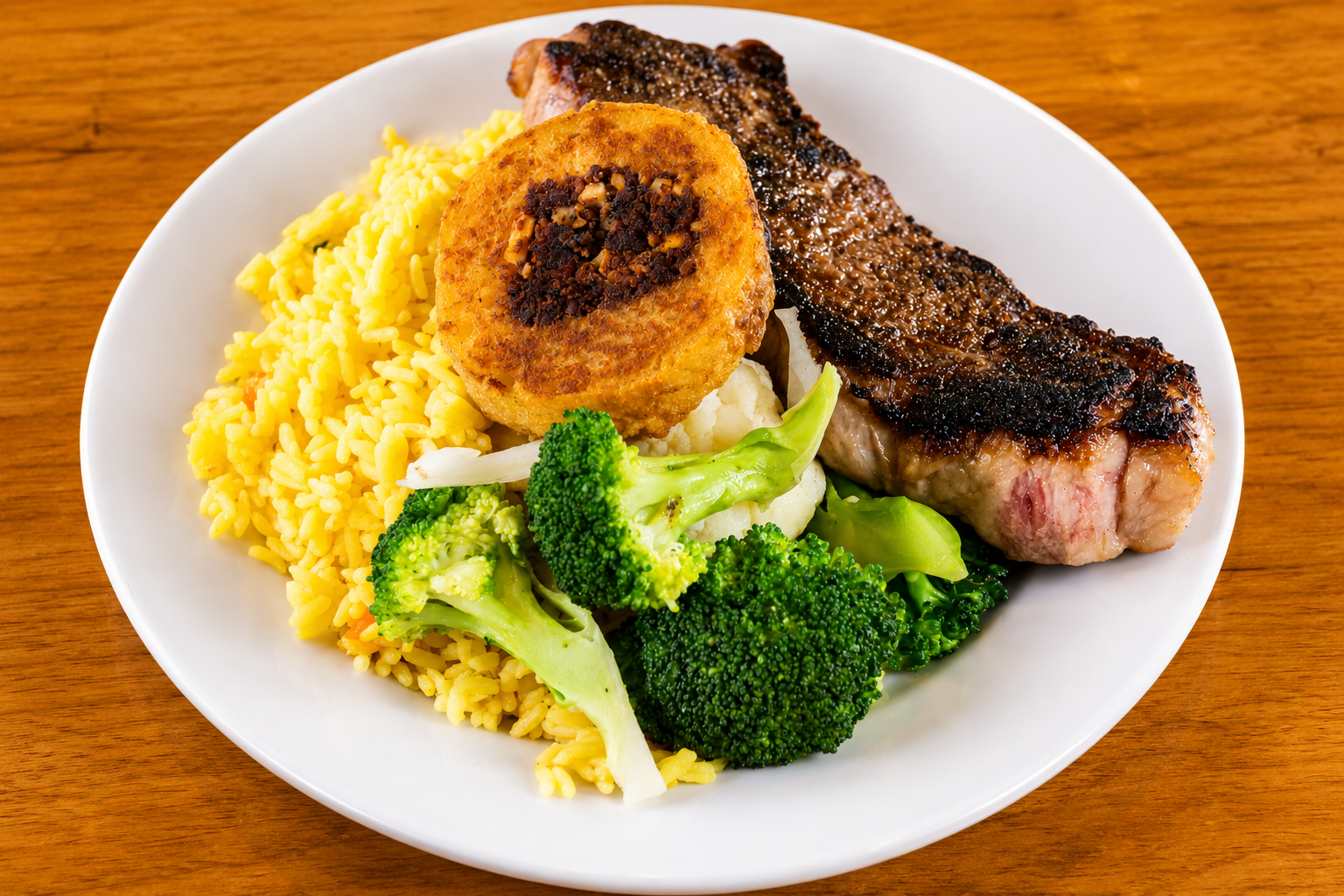 Grilled steak with rice